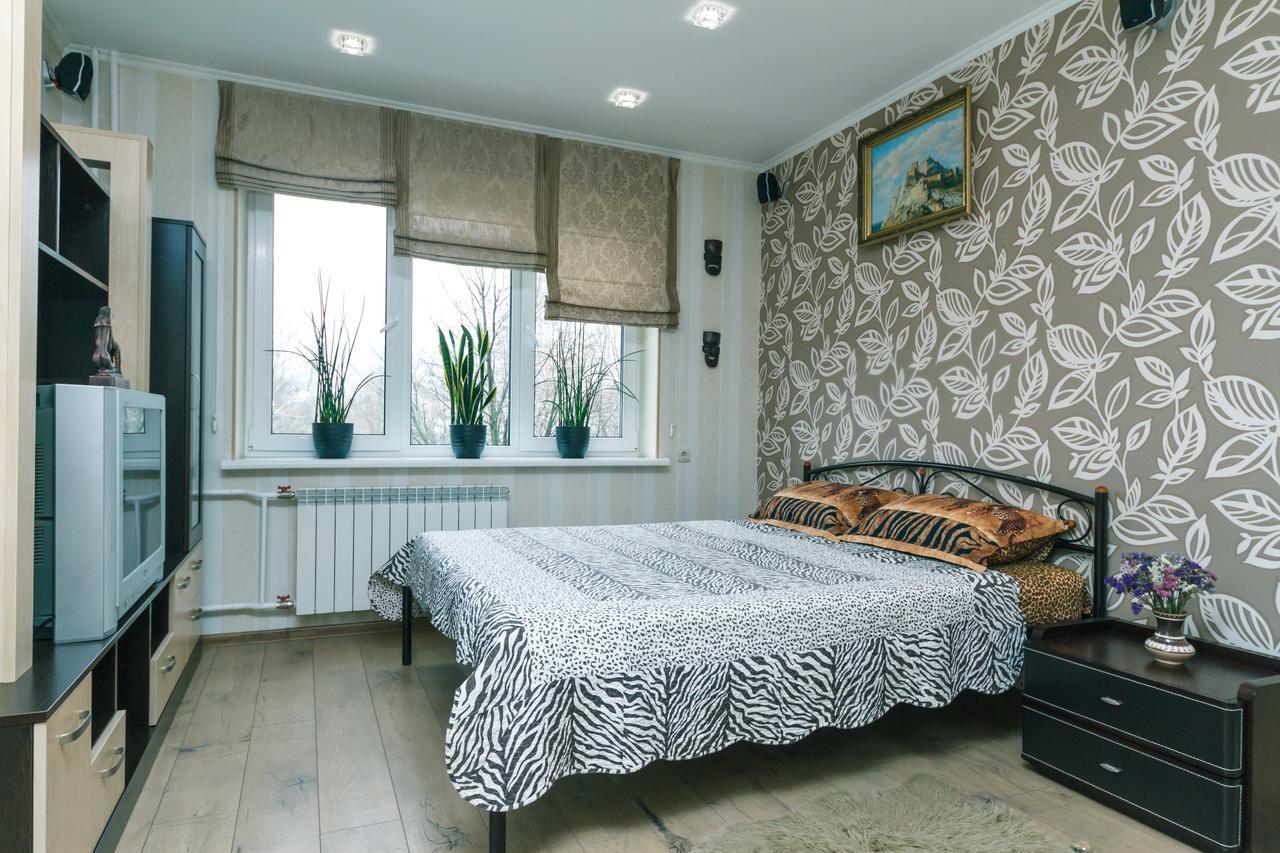 Apartment On Sevastopolska Square Kiev Exterior foto